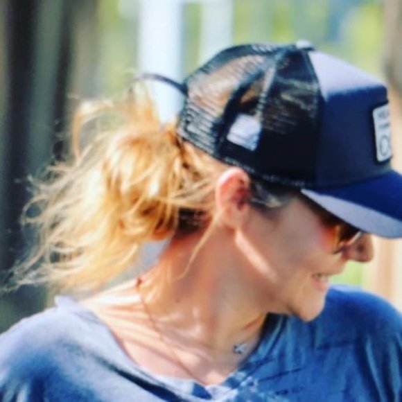 Meet your Posher, Elee - Picture 5 of 6